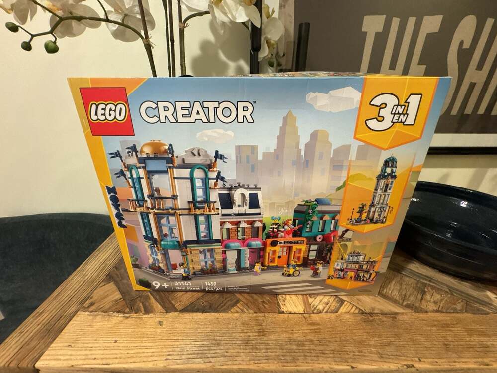 LEGO Creator 3in1 Main Street 31141 RETIRED!